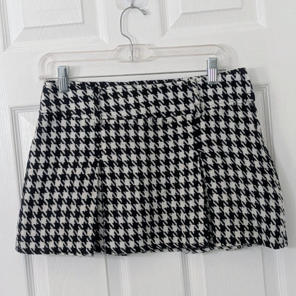 🖤 Wet Seal Houndstooth Mini Skirt – Size Small – Classic Preppy Chic